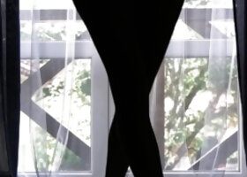 Teen goth brunette bara jerks and sucks cock