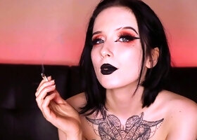 Amateur Webcam Teen Flashes Masturbates