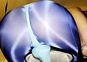Yuna Lunas Latex Cumshot