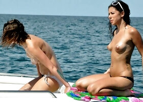 Cleat wet torso grip on the deck