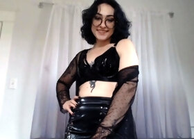 Brunette Solo Webcam Masturbation
