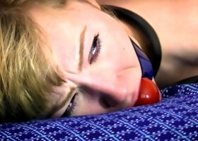 Sexy amateur blonde fingers and toys her wet pussy