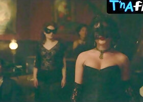 Florence Pugh Sexy Scene  in East Of Eden