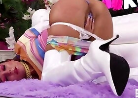 Sasha Tatcha Gets Facefucked In A Messy Hookup!
