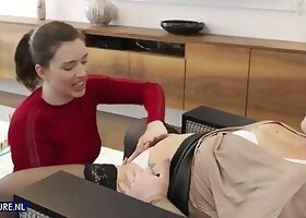 Steamy Encounter: Aleya Sun Licks Luna's Big Booty In A Taboo Stepmom Fantasy